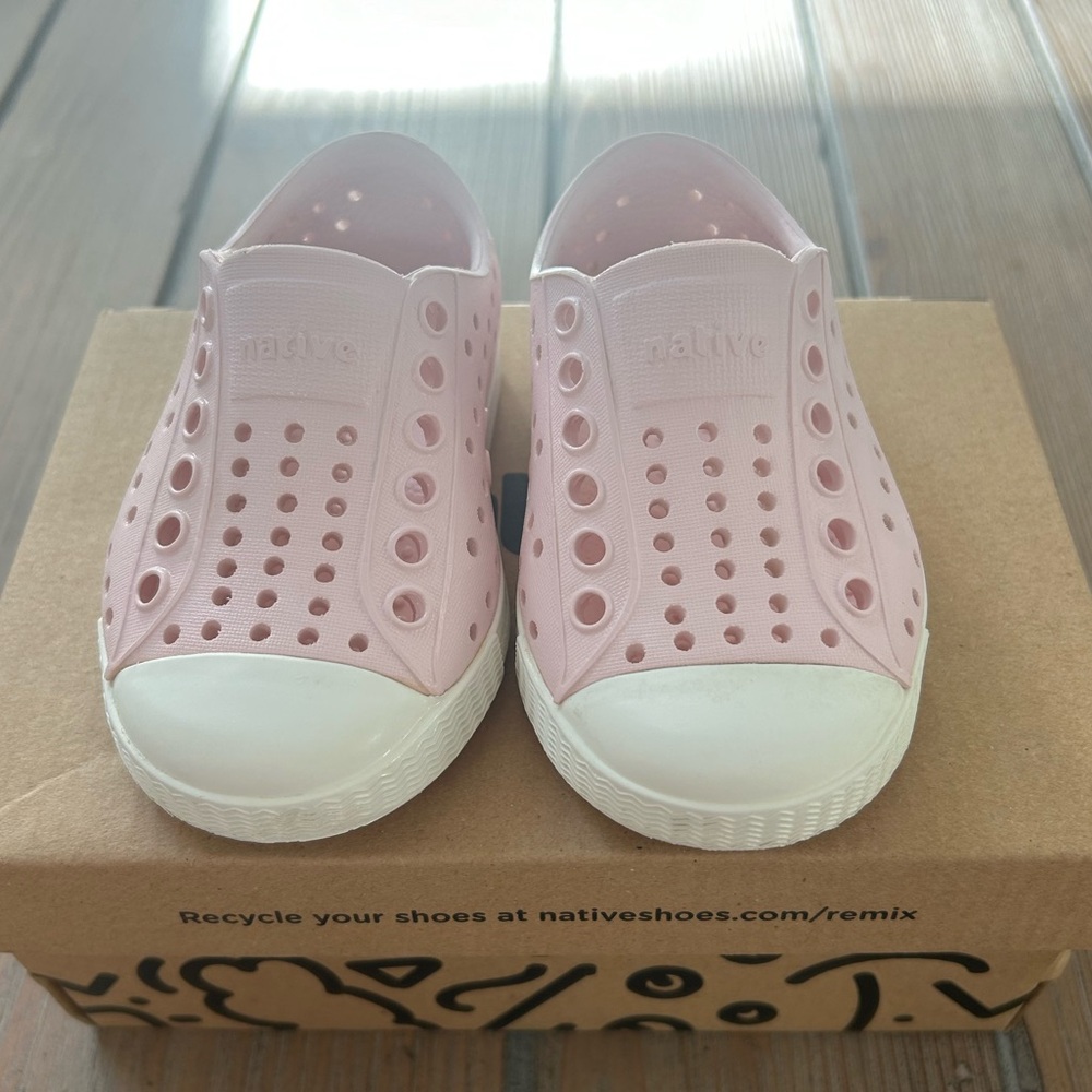 Native Shoes - Light Pink - Size 4 (Toddler C4) - Gently Used
